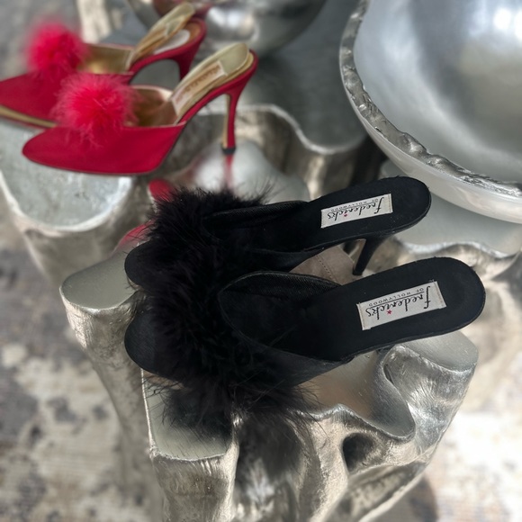 Red and black satin true vintage sexy mules size 8 new and in worn condition 70s - Picture 6 of 16